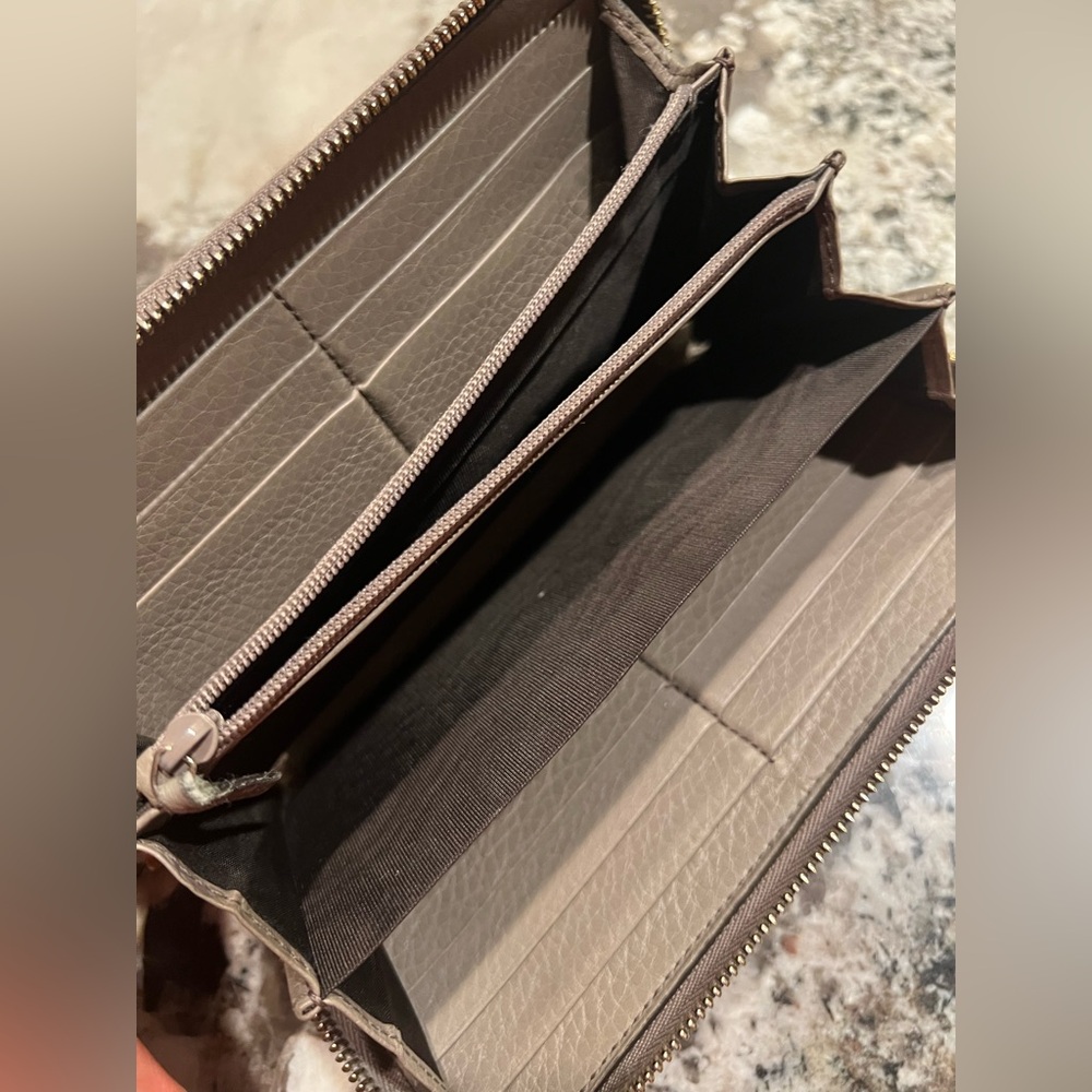 Gucci Soho Zippy Long Wallet - Picture 14 of 14